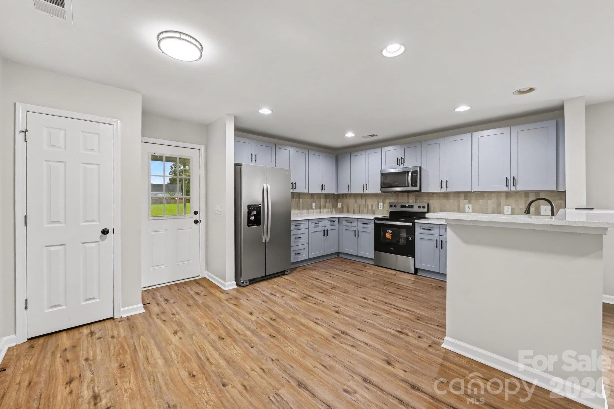 Single Family Residence at 1005 Briar Rose Lane, Ladson, photo 8 of 45