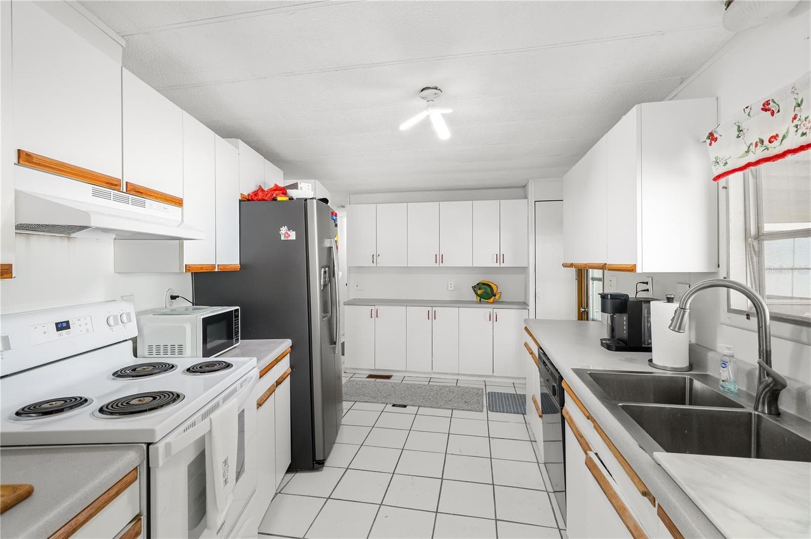 Mobile Home at 1444 SEAGULL DR, ENGLEWOOD, photo 9 of 29