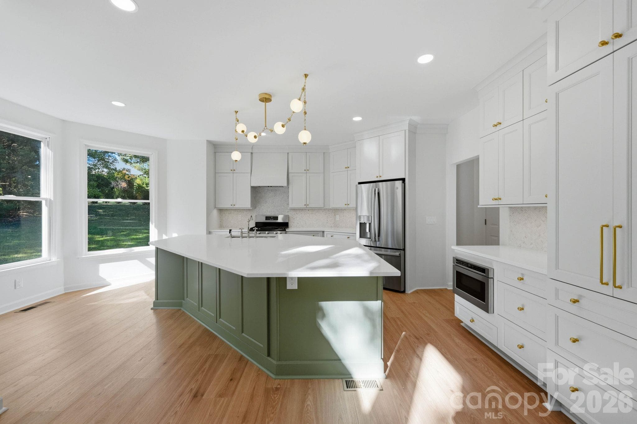 Single Family Residence at 10318 Tallent Lane, Charlotte, photo 3 of 46