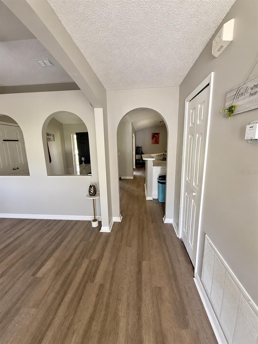 Single Family Residence at 346 COCOA CT, KISSIMMEE, photo 6 of 25