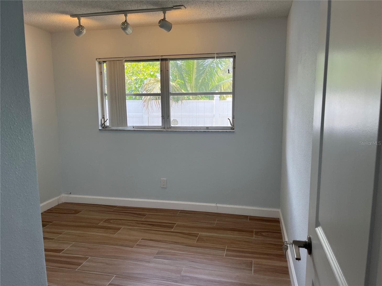 Single Family Residence at 307 LA HACIENDA DR, INDIAN ROCKS BEACH, photo 10 of 39