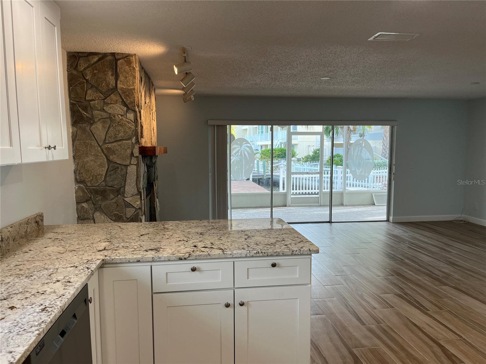 Single Family Residence at 307 LA HACIENDA DR, INDIAN ROCKS BEACH, photo 17 of 39