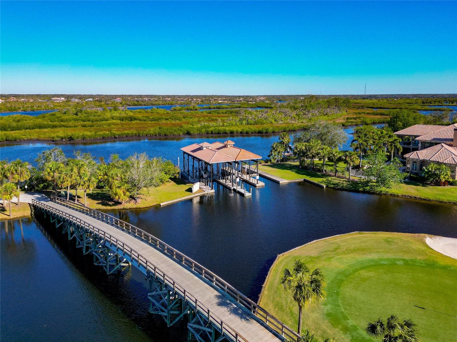 Single Family Residence at 817 MARITIME CT, BRADENTON, photo 82 of 100
