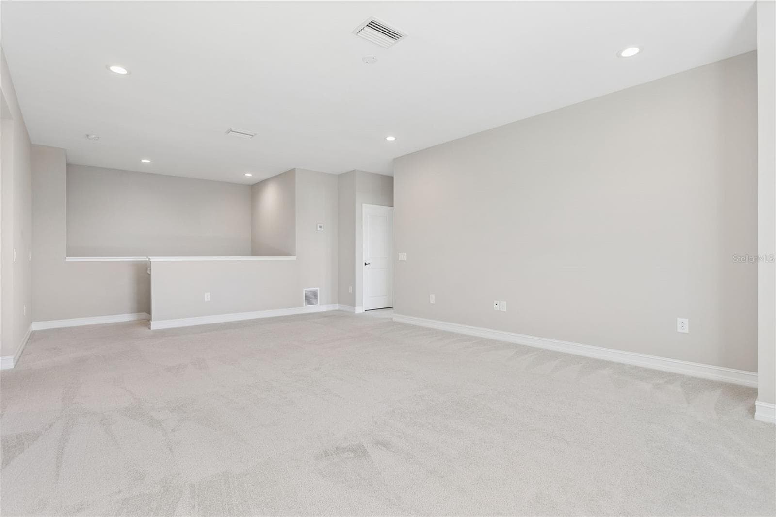 Single Family Residence at 33468 AZALEA RIDGE DR, WESLEY CHAPEL, photo 16 of 31