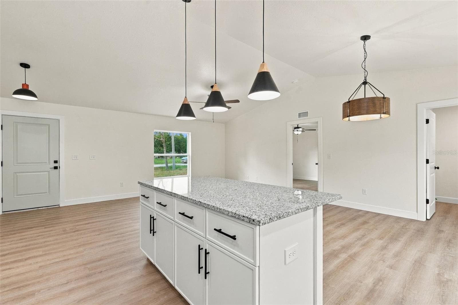 Single Family Residence at 6902 SW SW MIAMI AVE, ARCADIA, photo 7 of 31