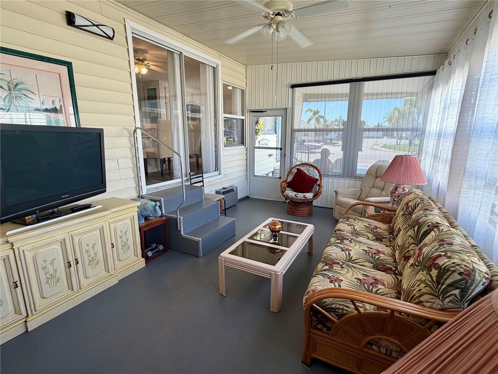 Mobile Home at 34085 ALAMANDA DR N, PINELLAS PARK, photo 6 of 33