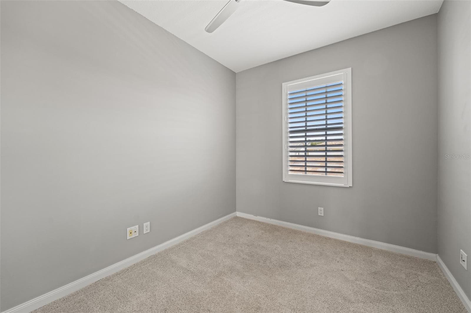 Newer carpet - 5389 CAMBIAGO ST, SARASOTA