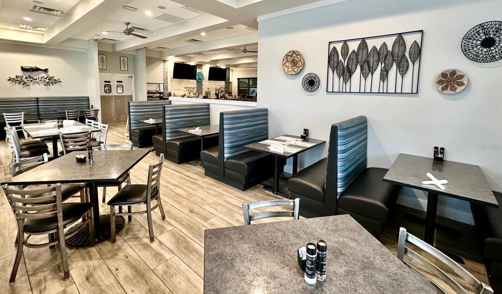 Restaurant - 5389 CAMBIAGO ST, SARASOTA