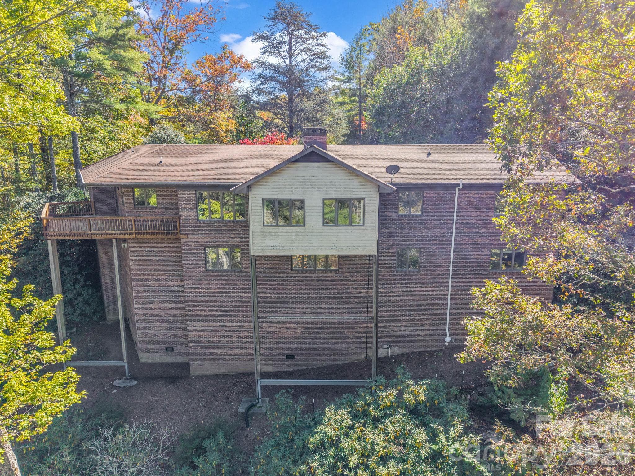 Single Family Residence at 112 Wolf Shoals Road, Hendersonville, photo 37 of 43