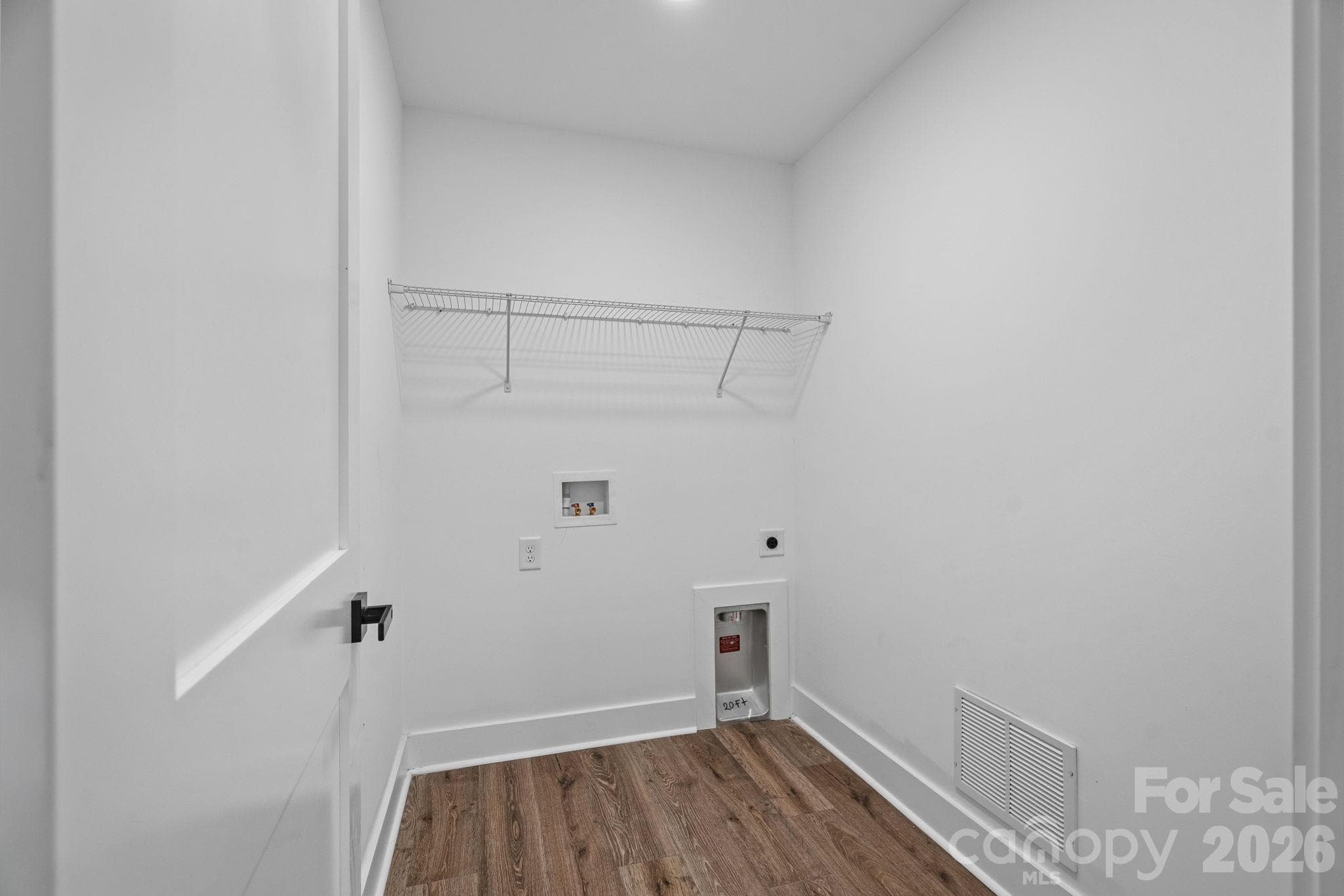 Laundry Room - 1949 Garibaldi Avenue, Charlotte