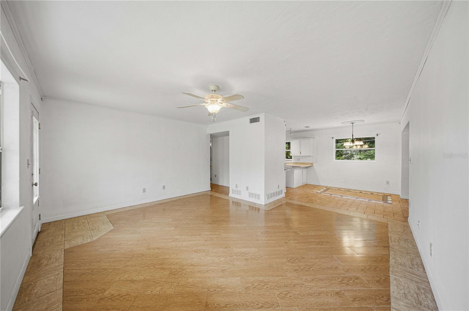 Single Family Residence at 1324 SE 33RD TER, OCALA, photo 9 of 41