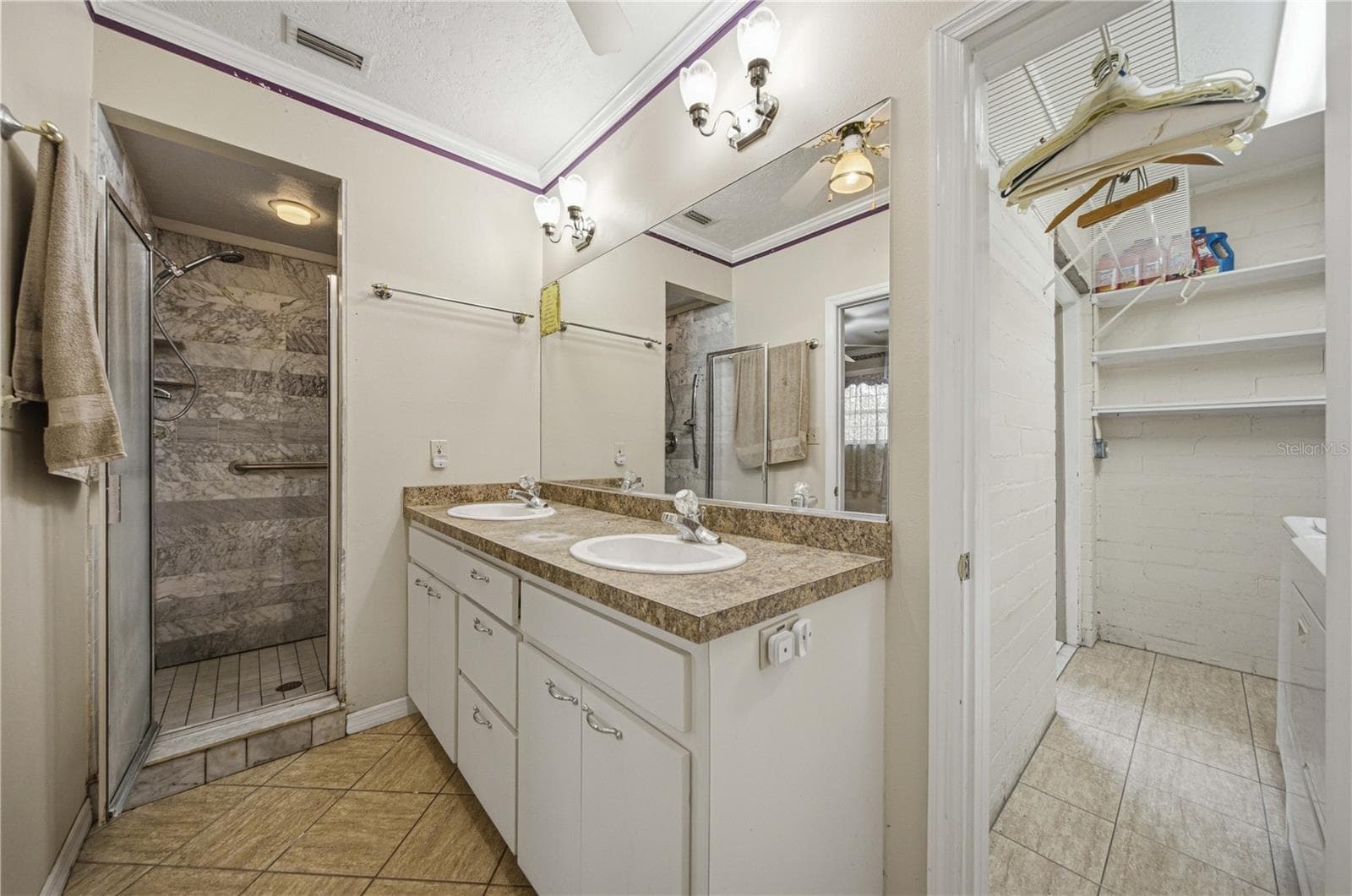 Primary Bathroom - 1324 SE 33RD TER, OCALA