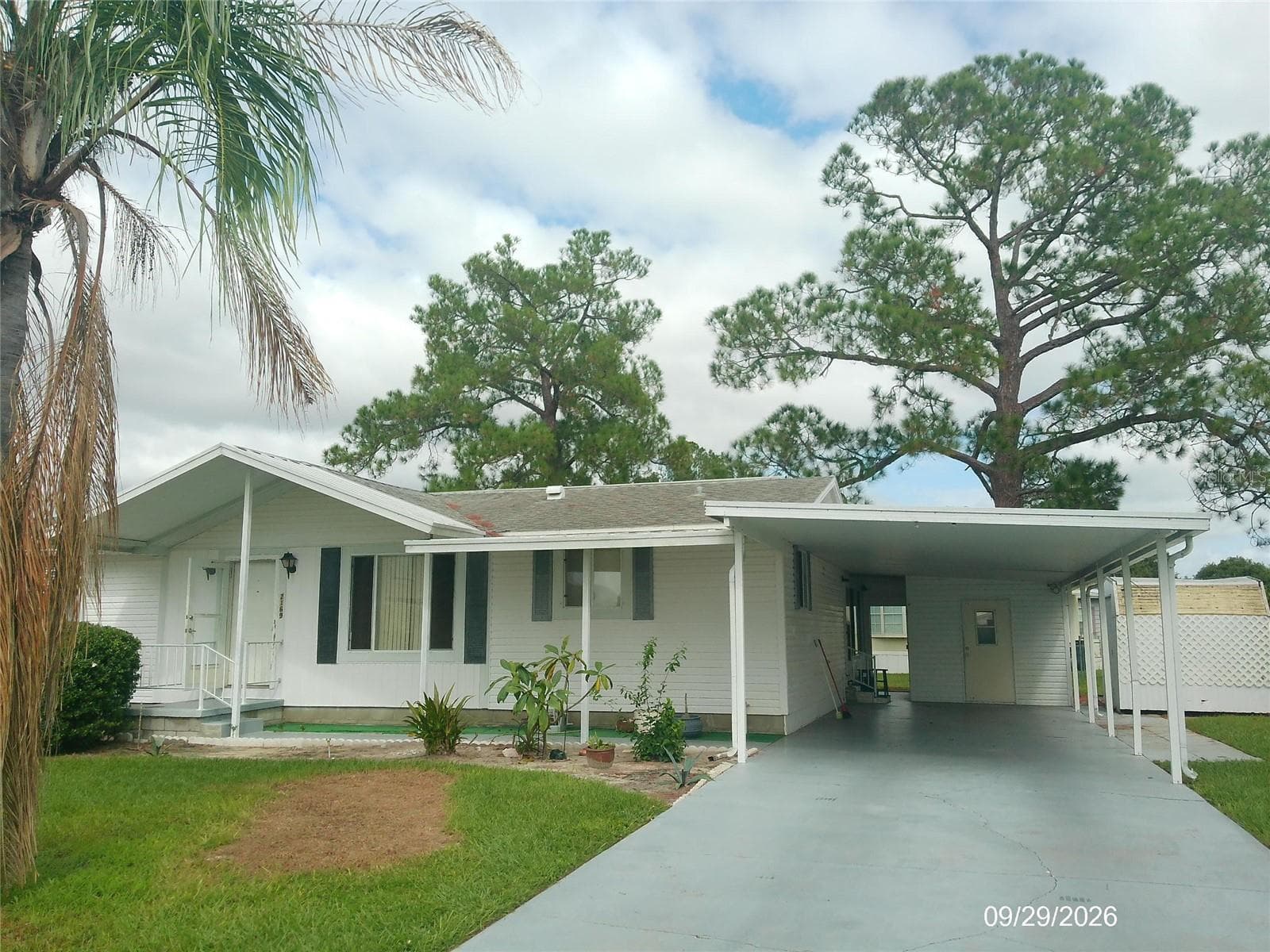 Manufactured Home at 2169 LOIS BLVD, LAKE ALFRED, photo 2 of 37