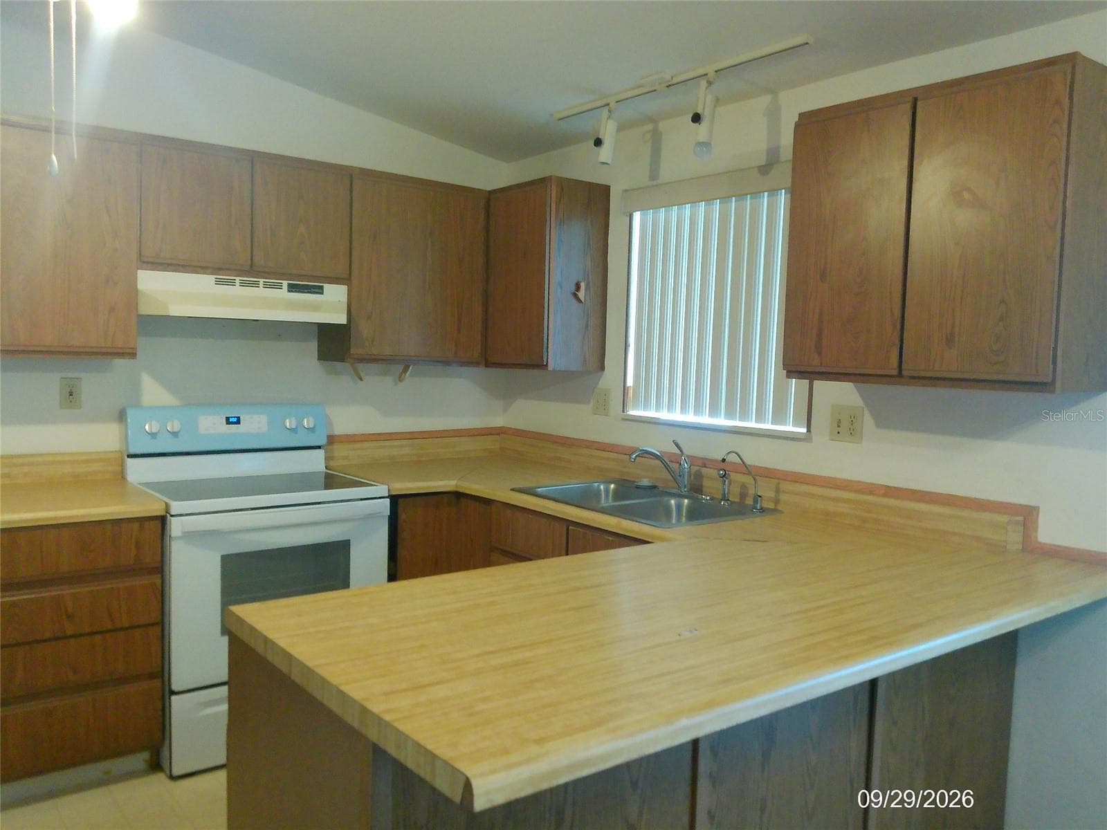 Manufactured Home at 2169 LOIS BLVD, LAKE ALFRED, photo 7 of 37