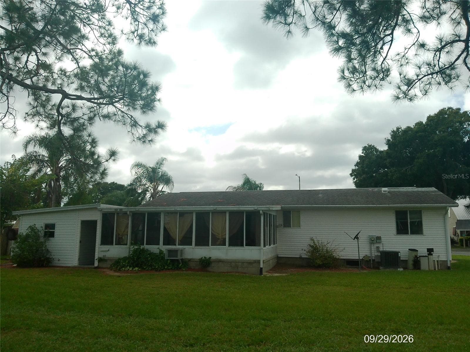 Manufactured Home at 2169 LOIS BLVD, LAKE ALFRED, photo 28 of 37