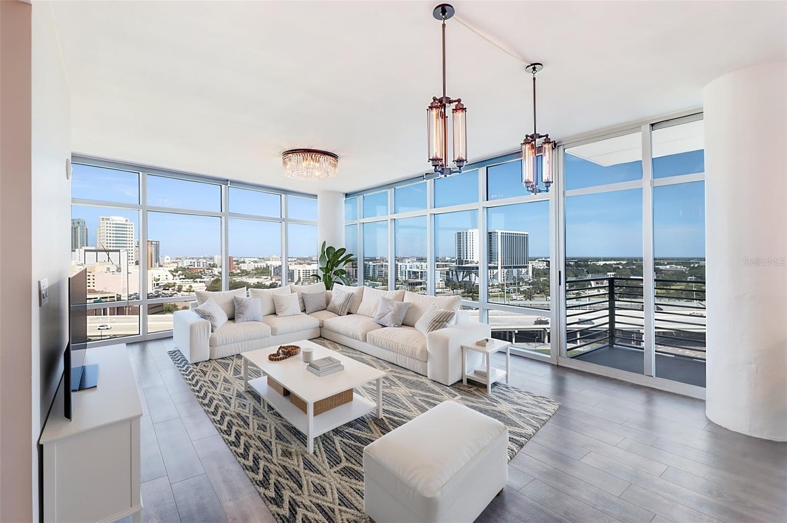 Condominium at 1120 E KENNEDY BLVD #1416, TAMPA, photo 2 of 29