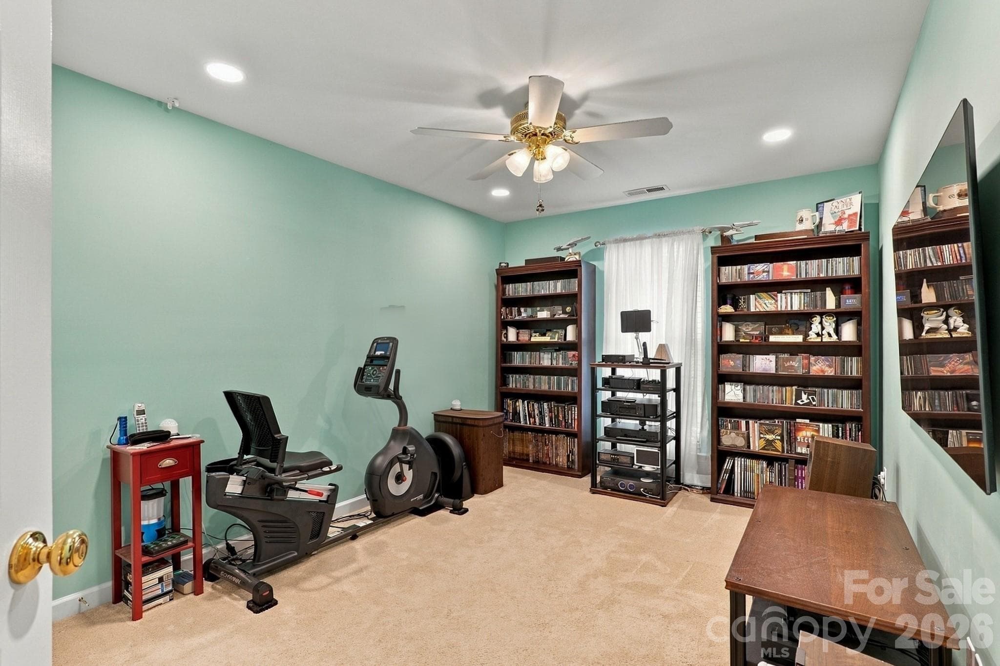 Single Family Residence at 7917 Pebbleridge Drive, Charlotte, photo 27 of 37