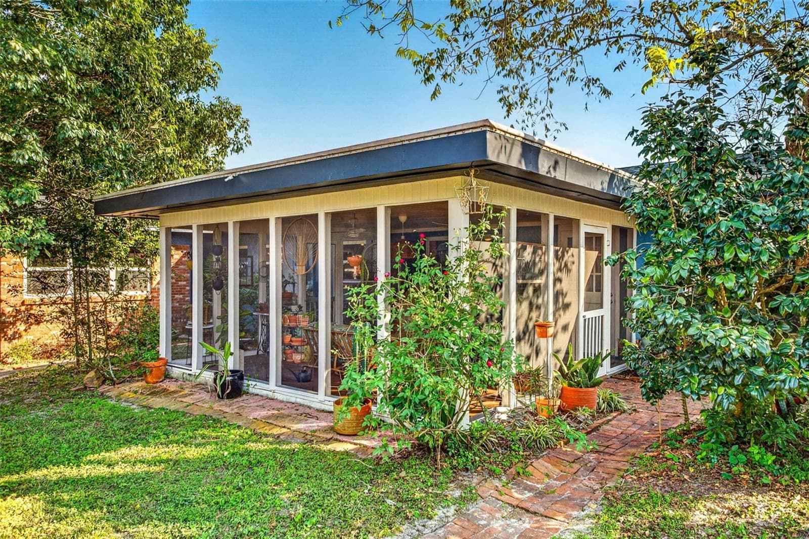 Single Family Residence at 302 PARK RIDGE AVE, TEMPLE TERRACE, photo 65 of 93