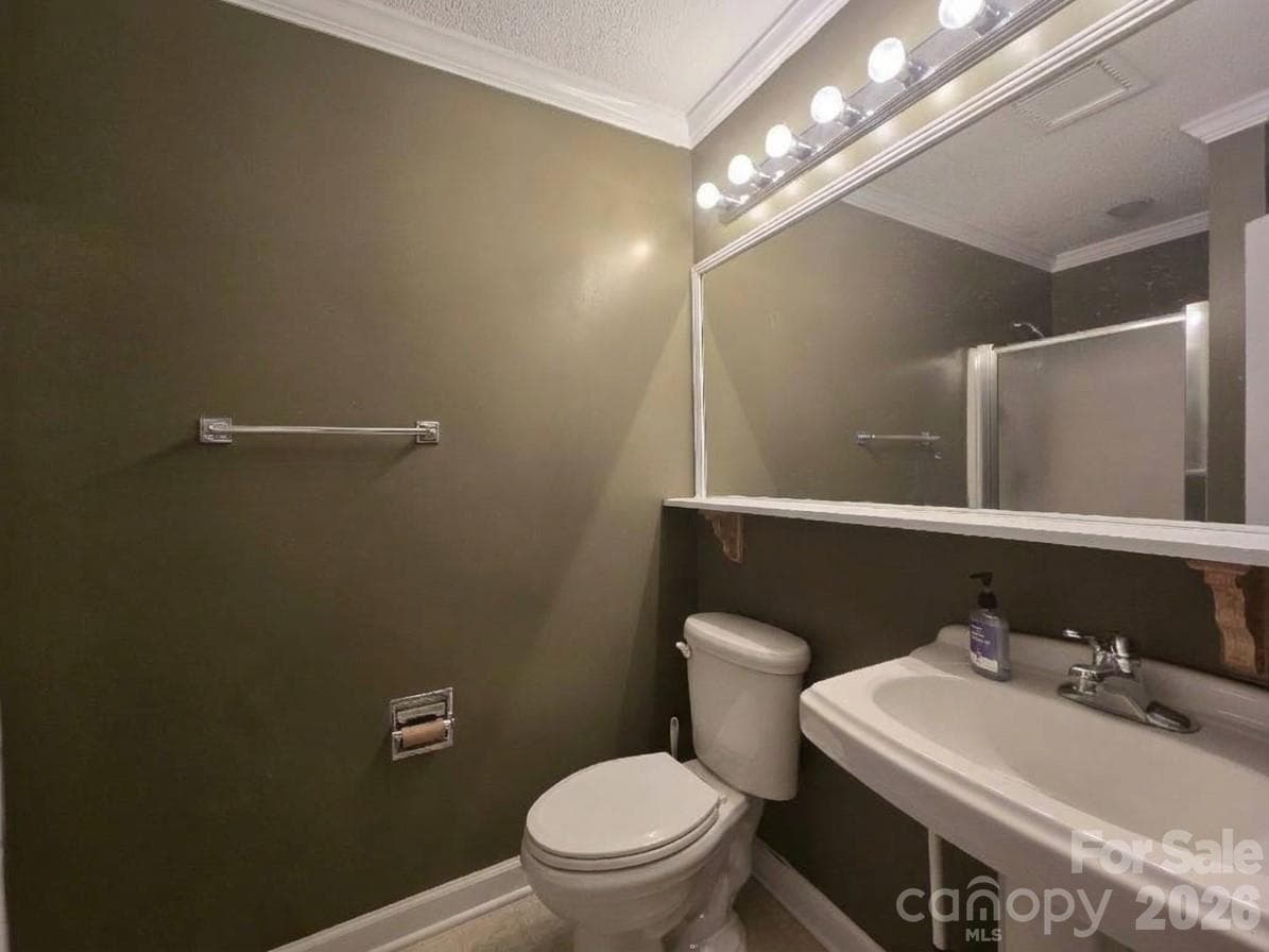 Full Bath - 4449 Whispering Oaks Drive, Charlotte