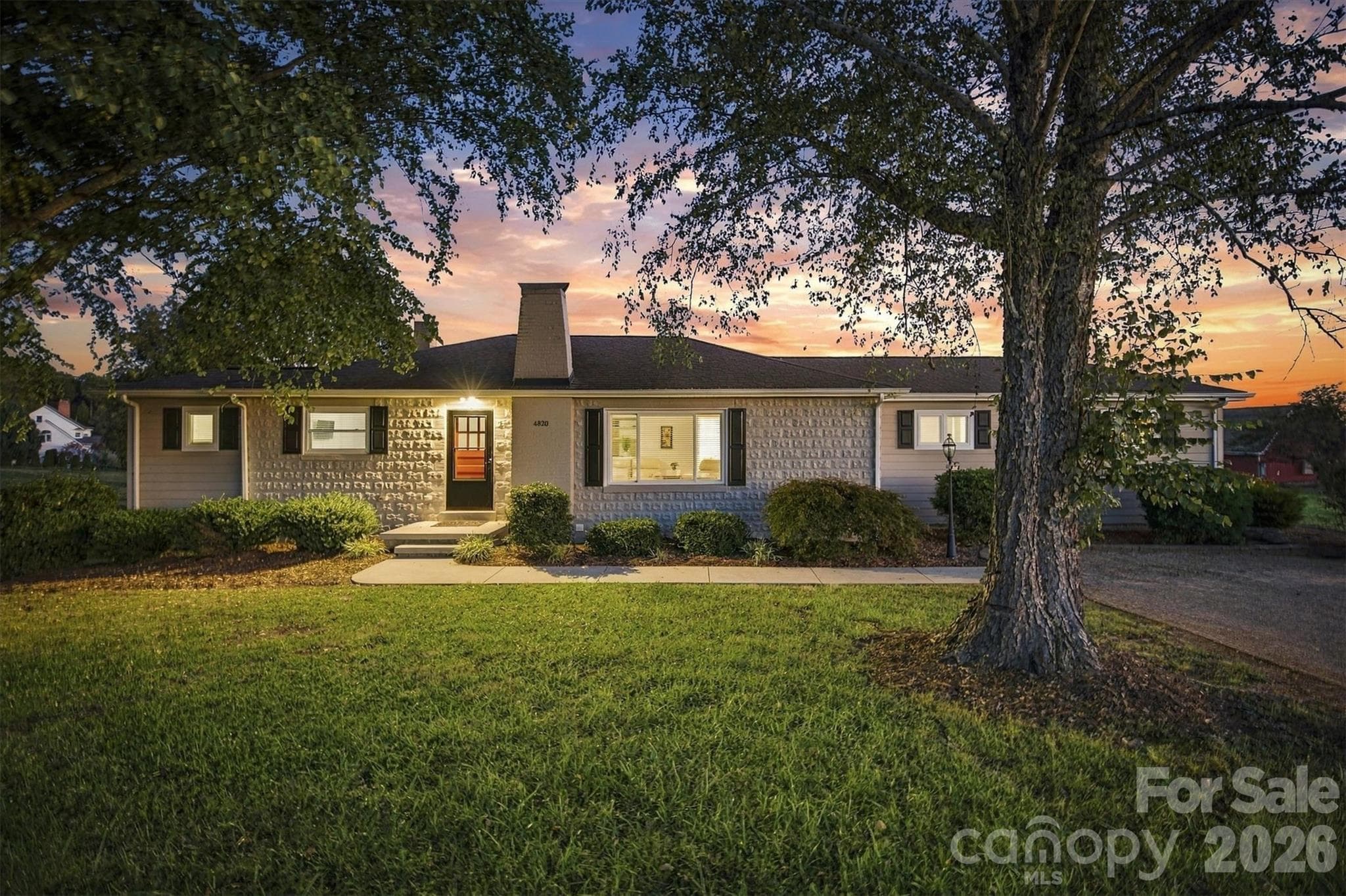 4820 16th Street Drive NE