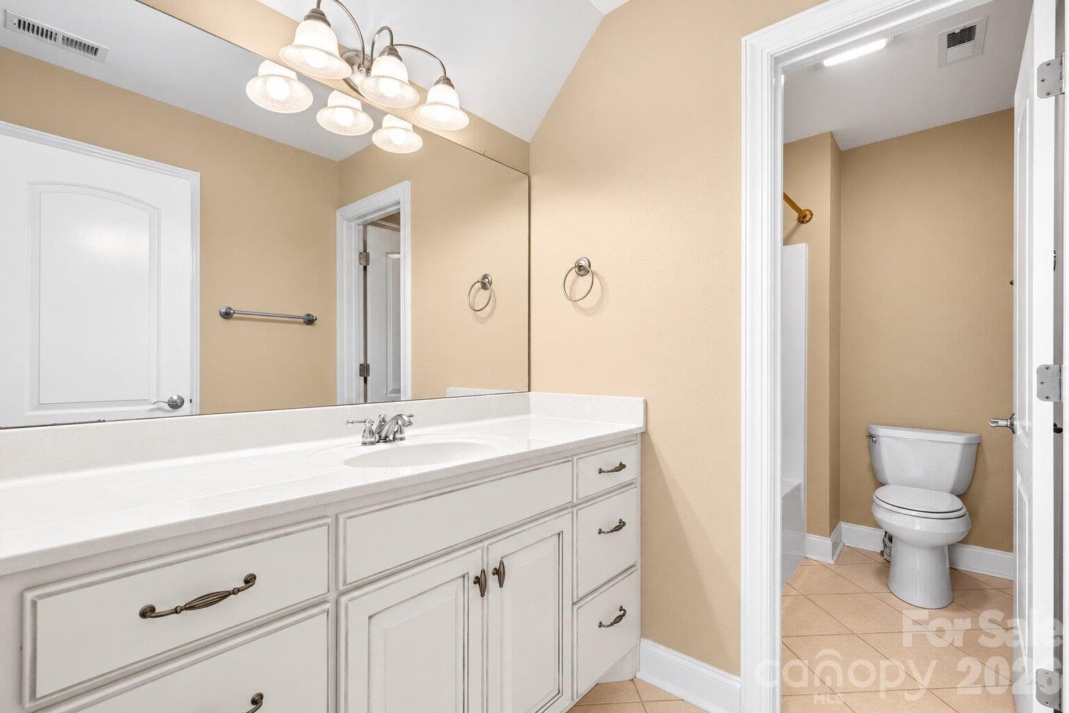 Single Family Residence at 2301 Willow Creek Drive, Newton, photo 28 of 48