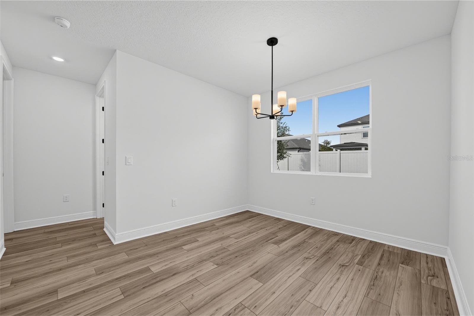 Single Family Residence at 30139 EMERALD FOREST DR, MOUNT DORA, photo 11 of 26