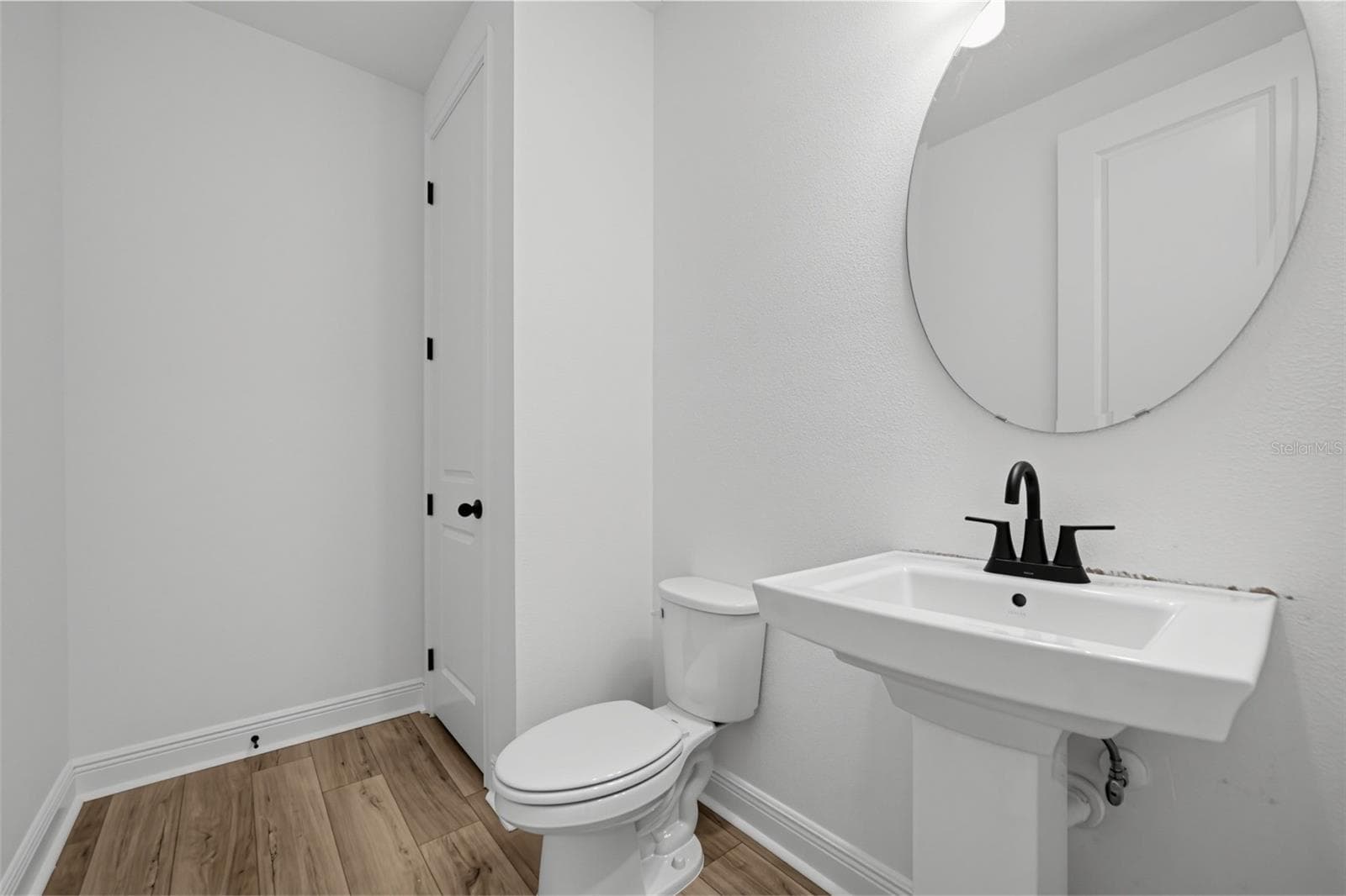 Single Family Residence at 30139 EMERALD FOREST DR, MOUNT DORA, photo 13 of 26