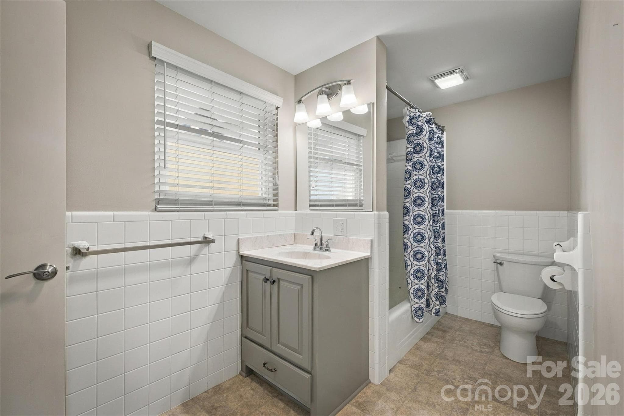 Single Family Residence at 4816 16th Street Drive NE, Hickory, photo 27 of 48