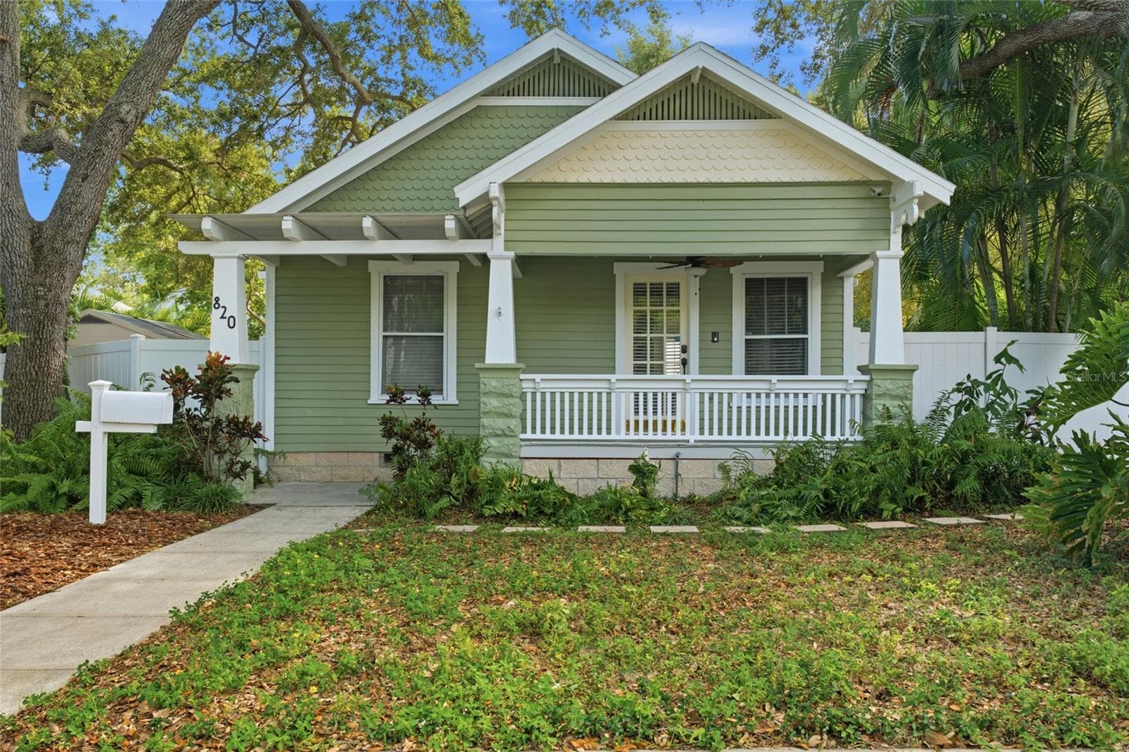 Single Family Residence at 820 9TH AVE S, ST PETERSBURG, photo 2 of 50