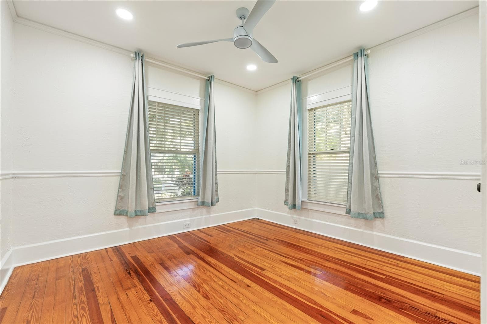 Single Family Residence at 820 9TH AVE S, ST PETERSBURG, photo 32 of 50