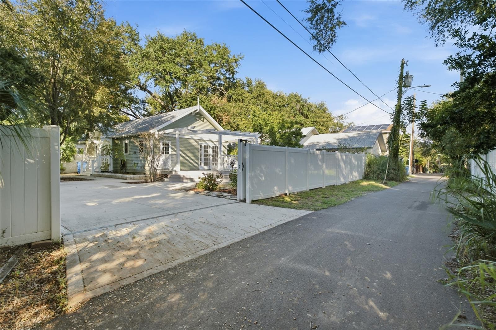 Single Family Residence at 820 9TH AVE S, ST PETERSBURG, photo 37 of 50