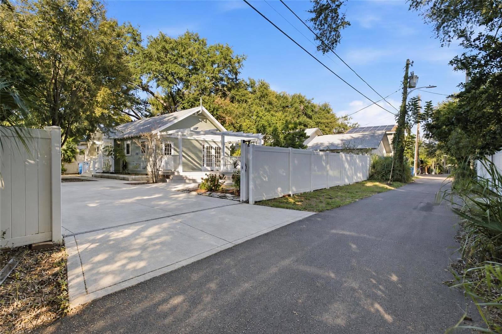 Single Family Residence at 820 9TH AVE S, ST PETERSBURG, photo 38 of 50