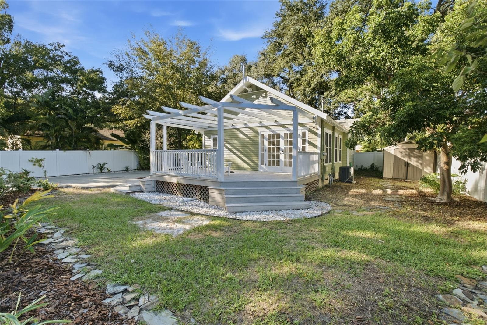 Single Family Residence at 820 9TH AVE S, ST PETERSBURG, photo 40 of 50