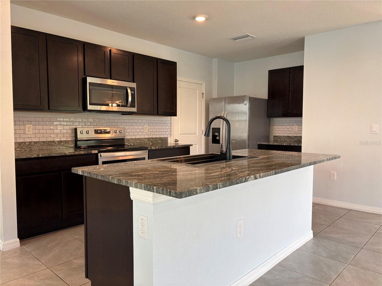 Single Family Residence at 16121 SOFT FERN TRCE, ODESSA, photo 5 of 10