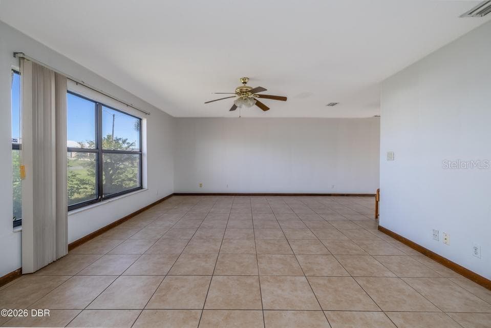 Single Family Residence at 116 SAND DUNES DR, ORMOND BEACH, photo 3 of 33