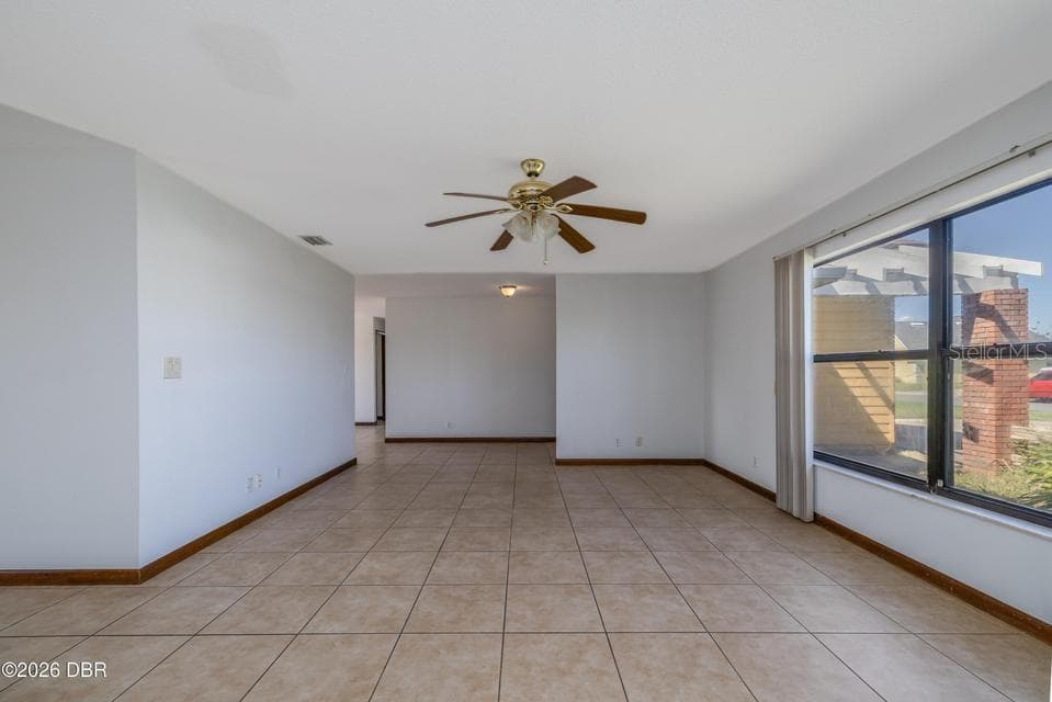 Single Family Residence at 116 SAND DUNES DR, ORMOND BEACH, photo 5 of 33