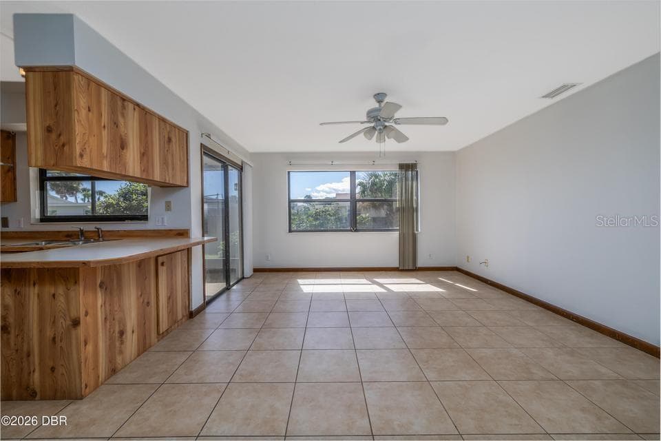 Single Family Residence at 116 SAND DUNES DR, ORMOND BEACH, photo 10 of 33