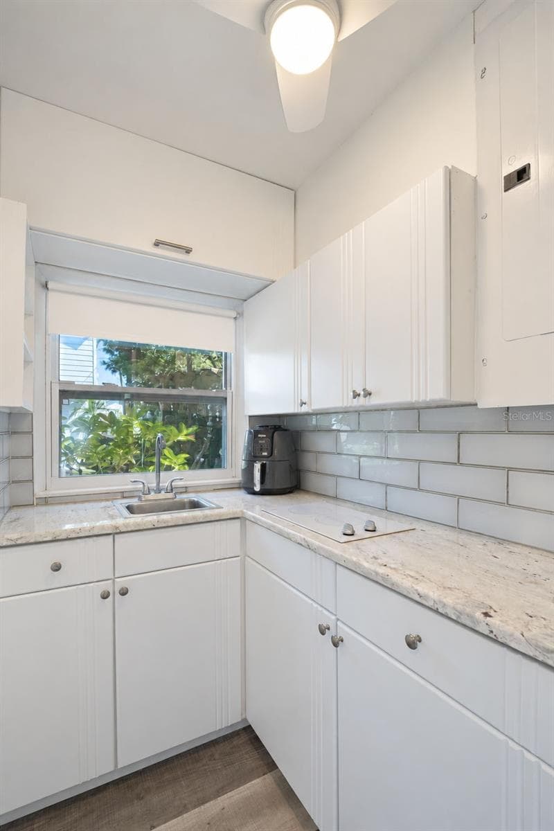 Single Family Residence at 3219 46TH ST N, ST PETERSBURG, photo 25 of 92