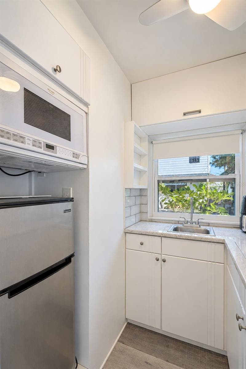 Single Family Residence at 3219 46TH ST N, ST PETERSBURG, photo 26 of 92