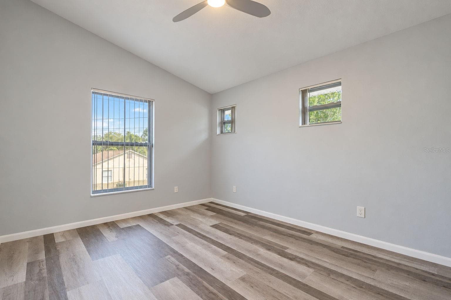 Single Family Residence at 3219 46TH ST N, ST PETERSBURG, photo 68 of 92
