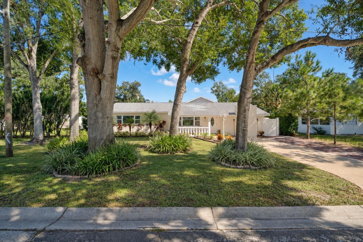 Single Family Residence at 3219 46TH ST N, ST PETERSBURG, photo 91 of 92