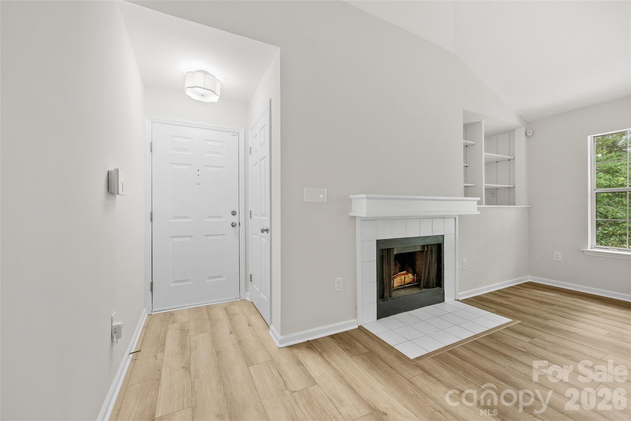 Condominium at 5013 Sharon Road, Charlotte, photo 4 of 37