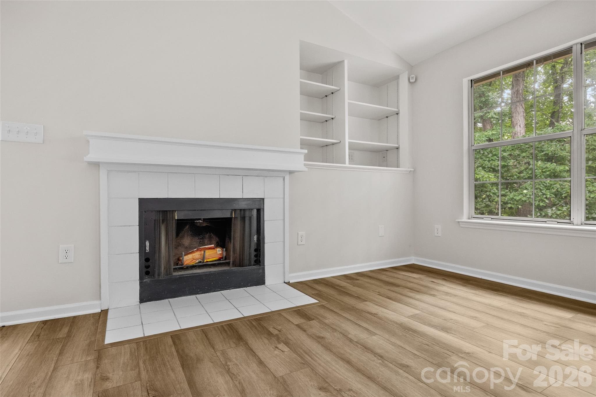 Condominium at 5013 Sharon Road, Charlotte, photo 8 of 37