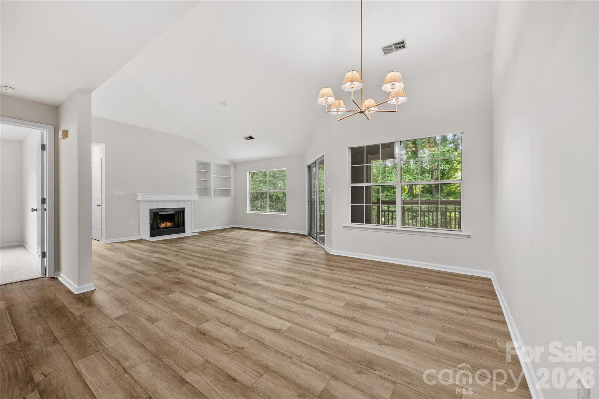 Condominium at 5013 Sharon Road, Charlotte, photo 10 of 37