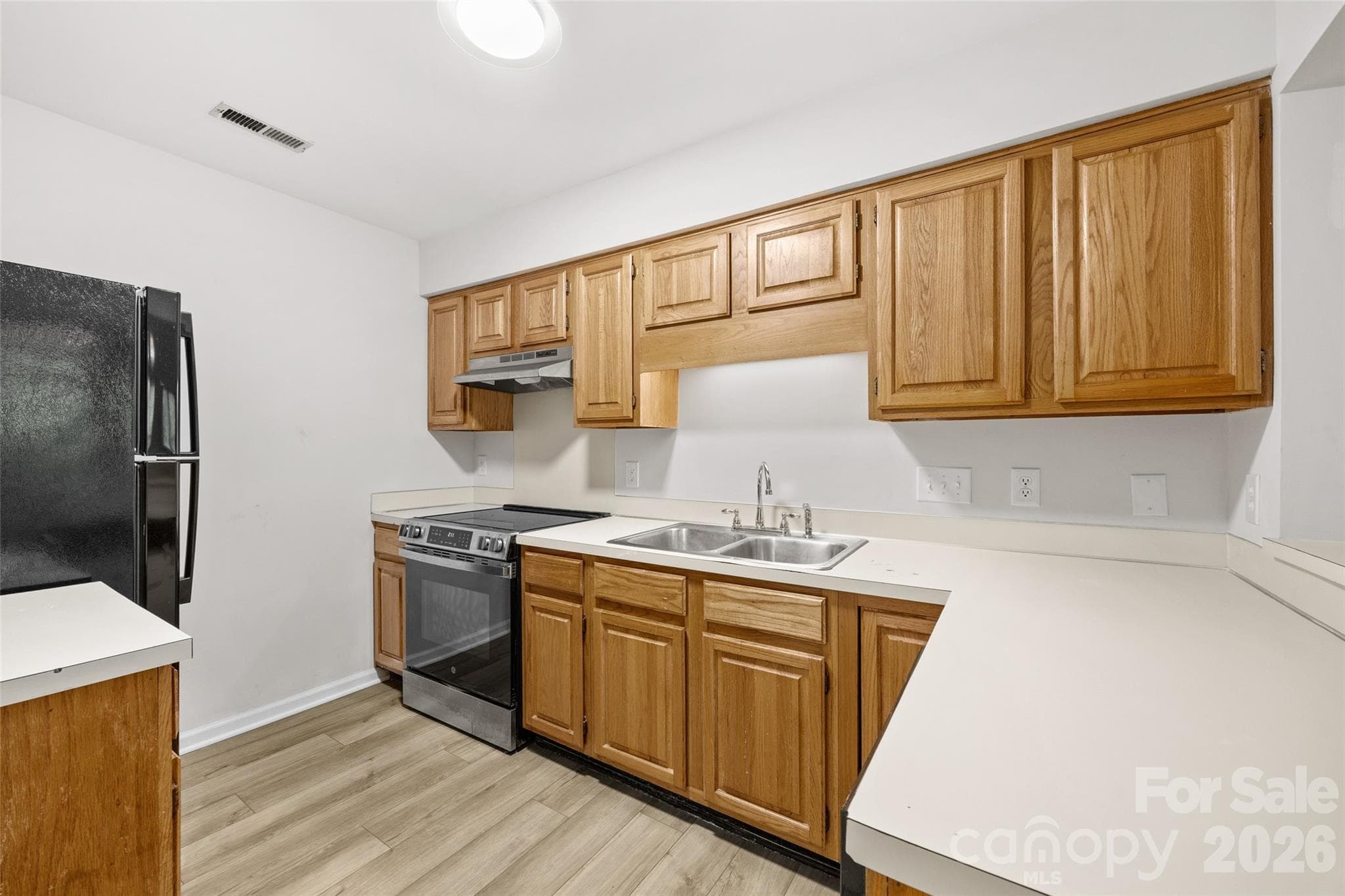 Condominium at 5013 Sharon Road, Charlotte, photo 13 of 37