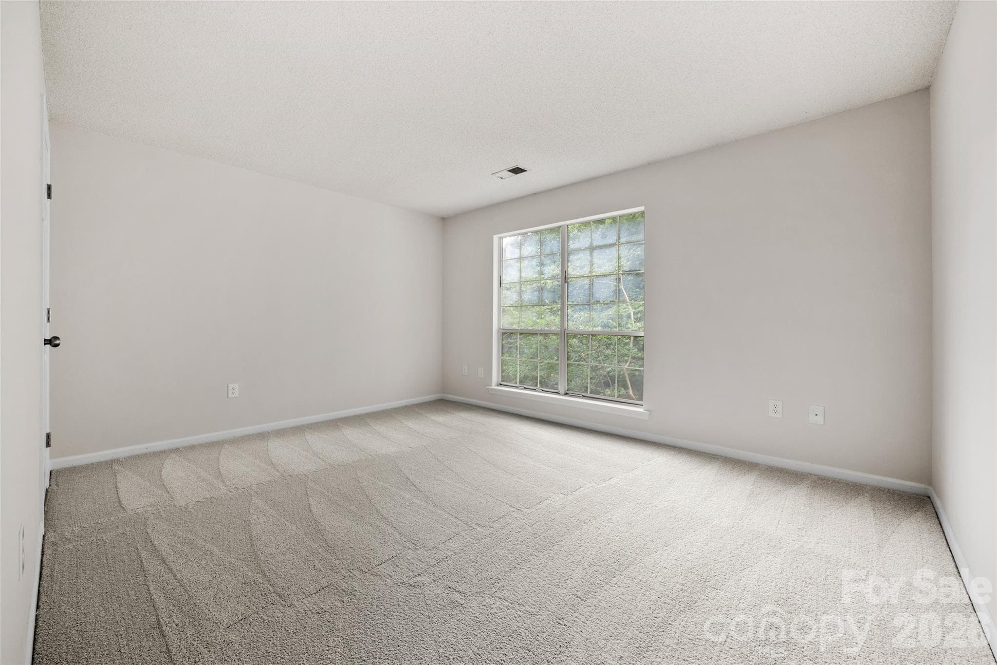 Condominium at 5013 Sharon Road, Charlotte, photo 15 of 37