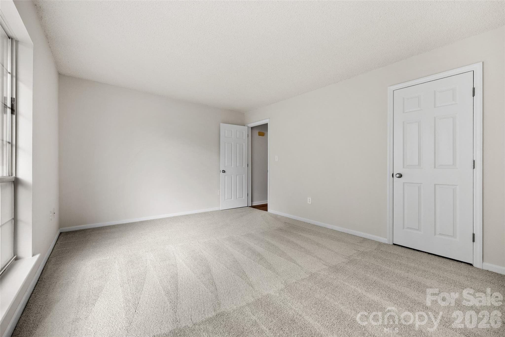 Condominium at 5013 Sharon Road, Charlotte, photo 17 of 37