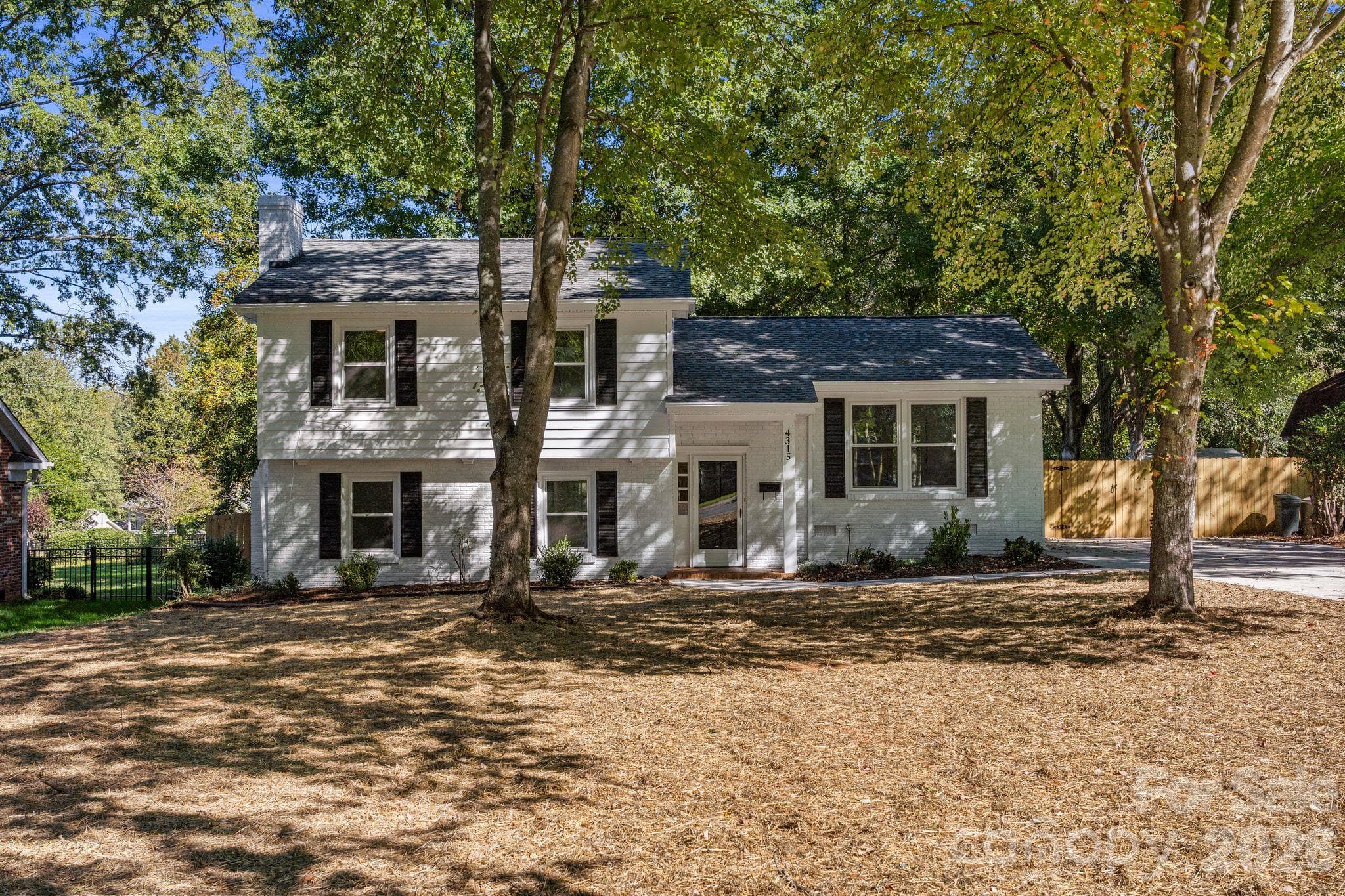 Single Family Residence at 4315 Chandworth Road, Charlotte, photo 5 of 48