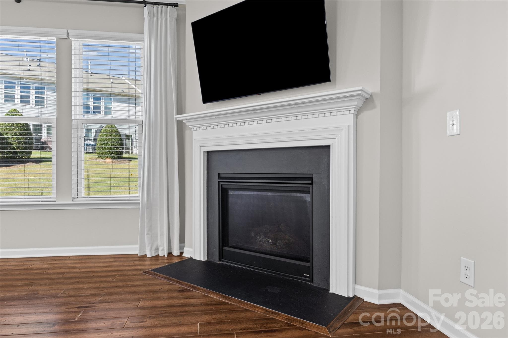 Townhouse at 6607 Portland Rose Lane, Charlotte, photo 9 of 48