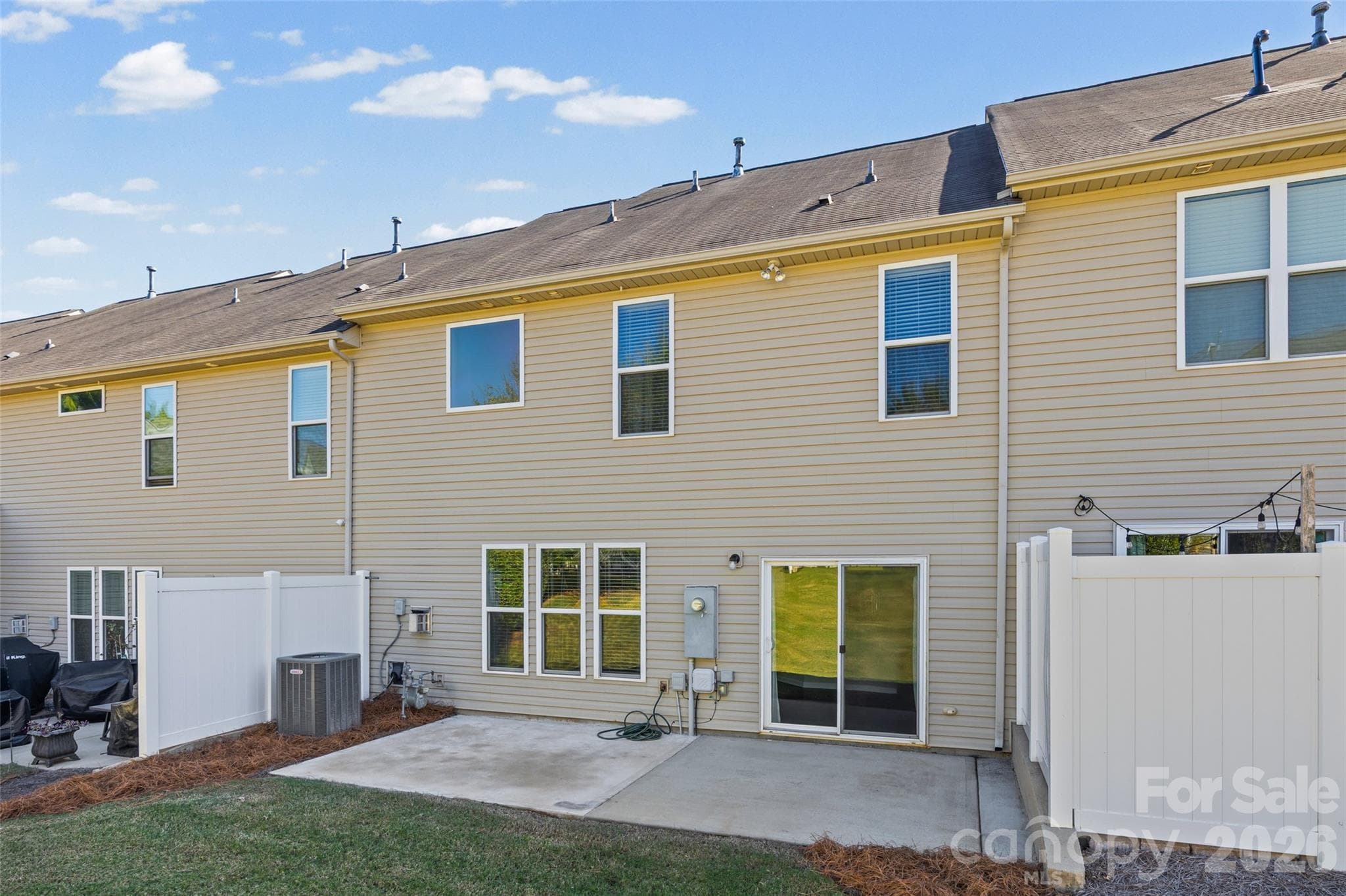 Townhouse at 6607 Portland Rose Lane, Charlotte, photo 34 of 48